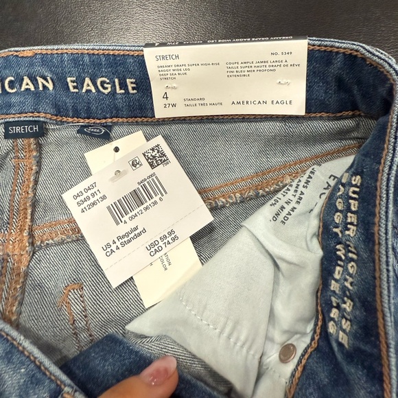 AE Dreamy Drape Stretch Curvy Ripped Super High-Waisted Baggy Wide-Leg Jean - Picture 5 of 6